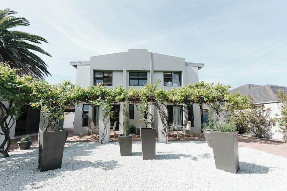 Фото Whale Away Guest House