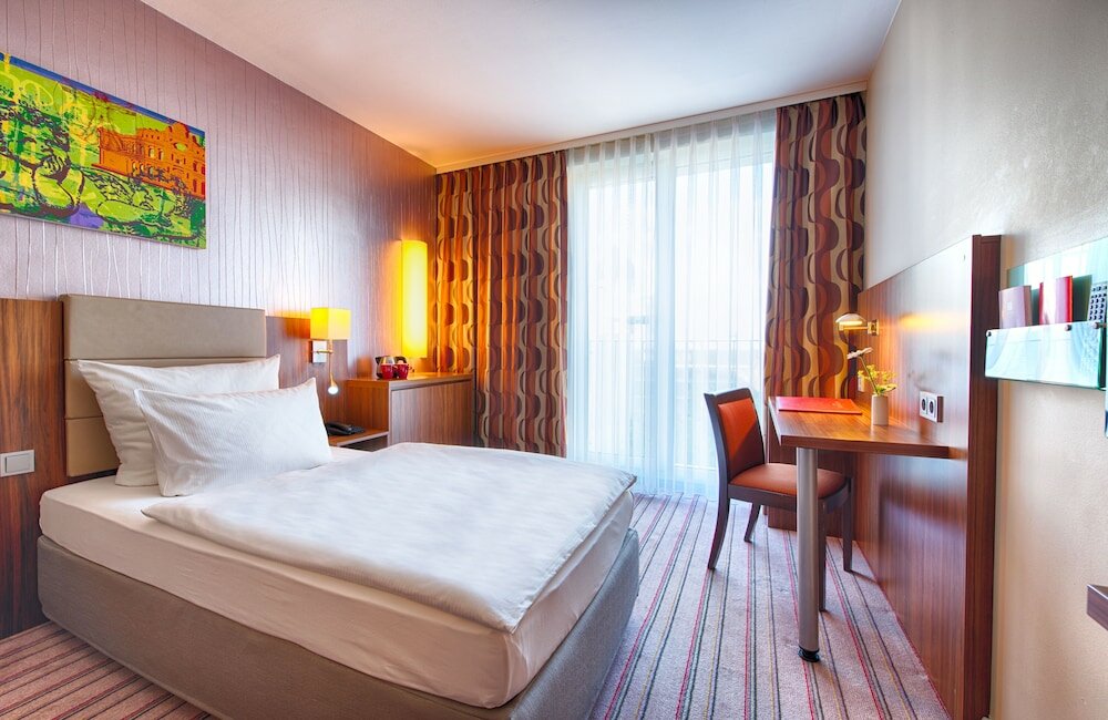 Фото Leonardo Hotel Dresden Altstadt