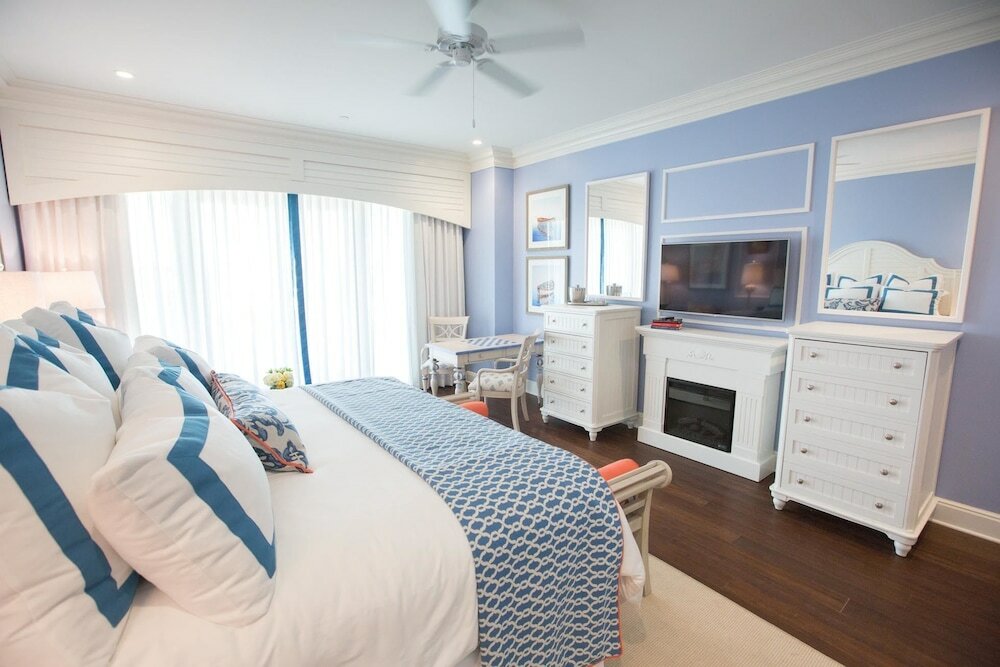 Фото The Beach Club at Charleston Harbor Resort and Marina