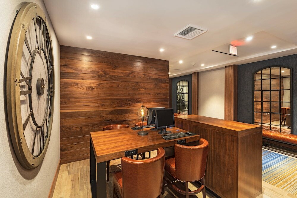 Фото Four Points by Sheraton Los Angeles Westside