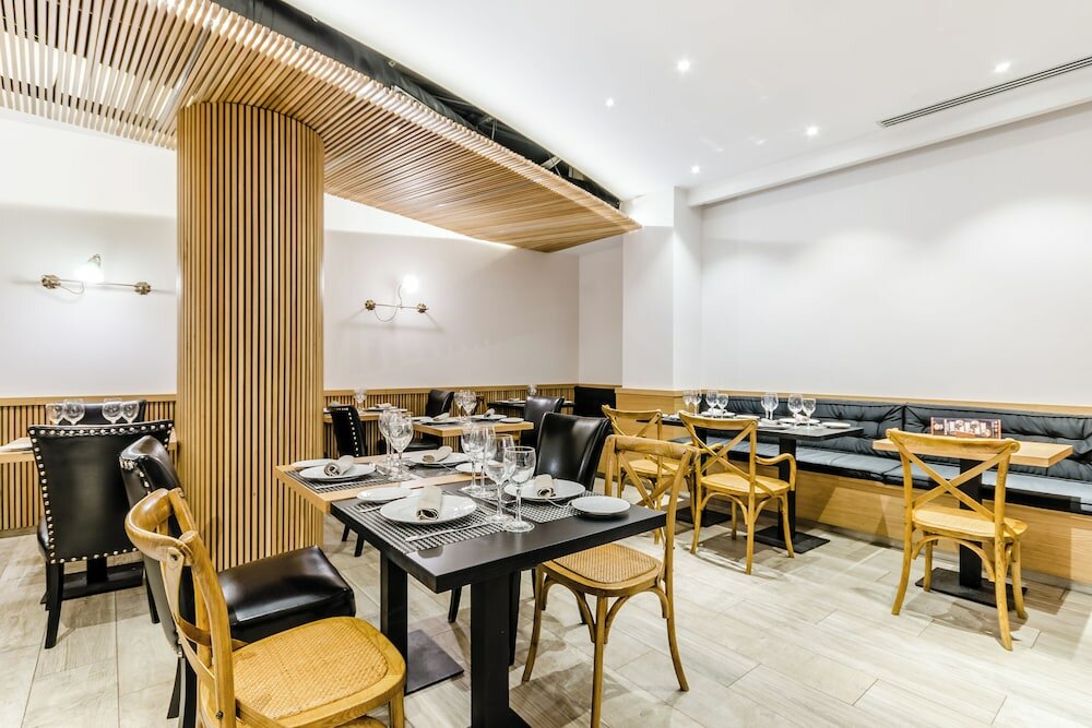 Фото Hotel Reina Cristina