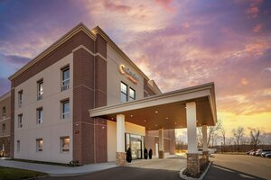 Гостиница Comfort Suites Central Valley