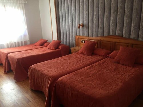 Гостиница Hotel Eriste в Арагоне