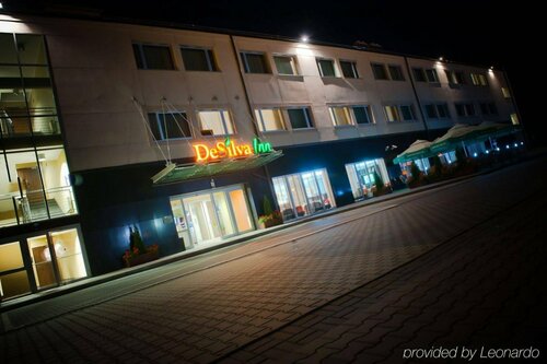 Гостиница DeSilva Inn Katowice Airport в Мястечке-Сленске
