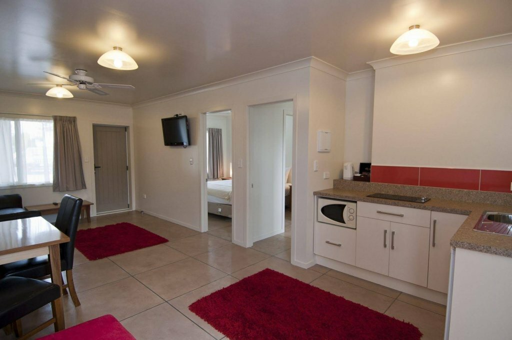 Hotel Accommodation Ahi Kaa, Gisborne, photo