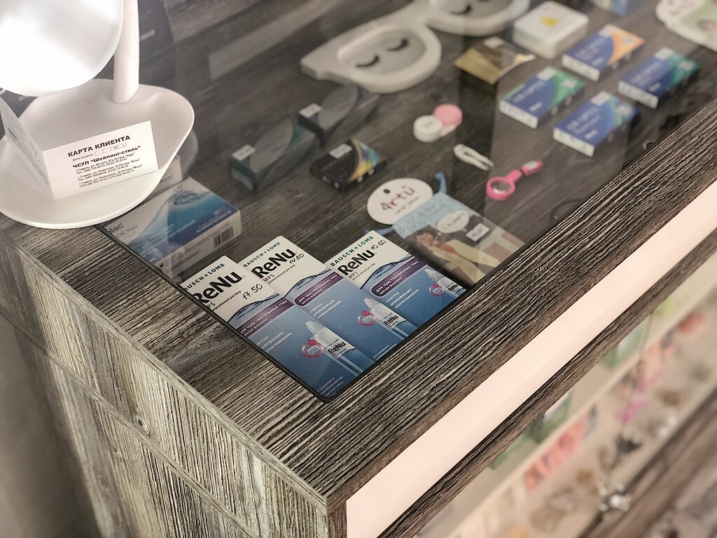 Opticial store Mona, Gomel, photo