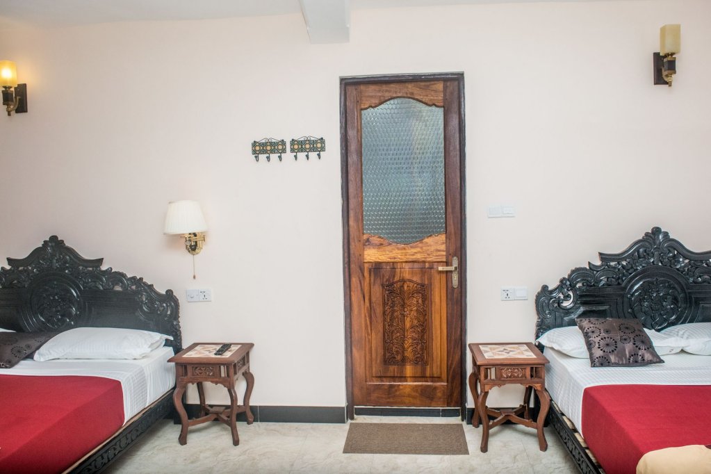 Фото Tembo Palace Hotel