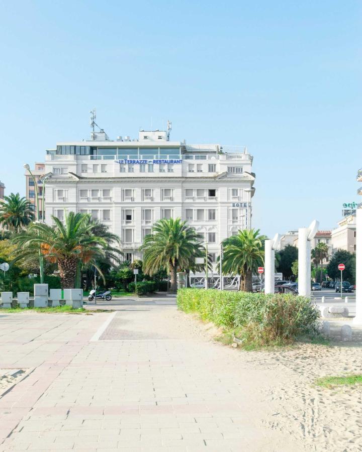 Фото Hotel Esplanade