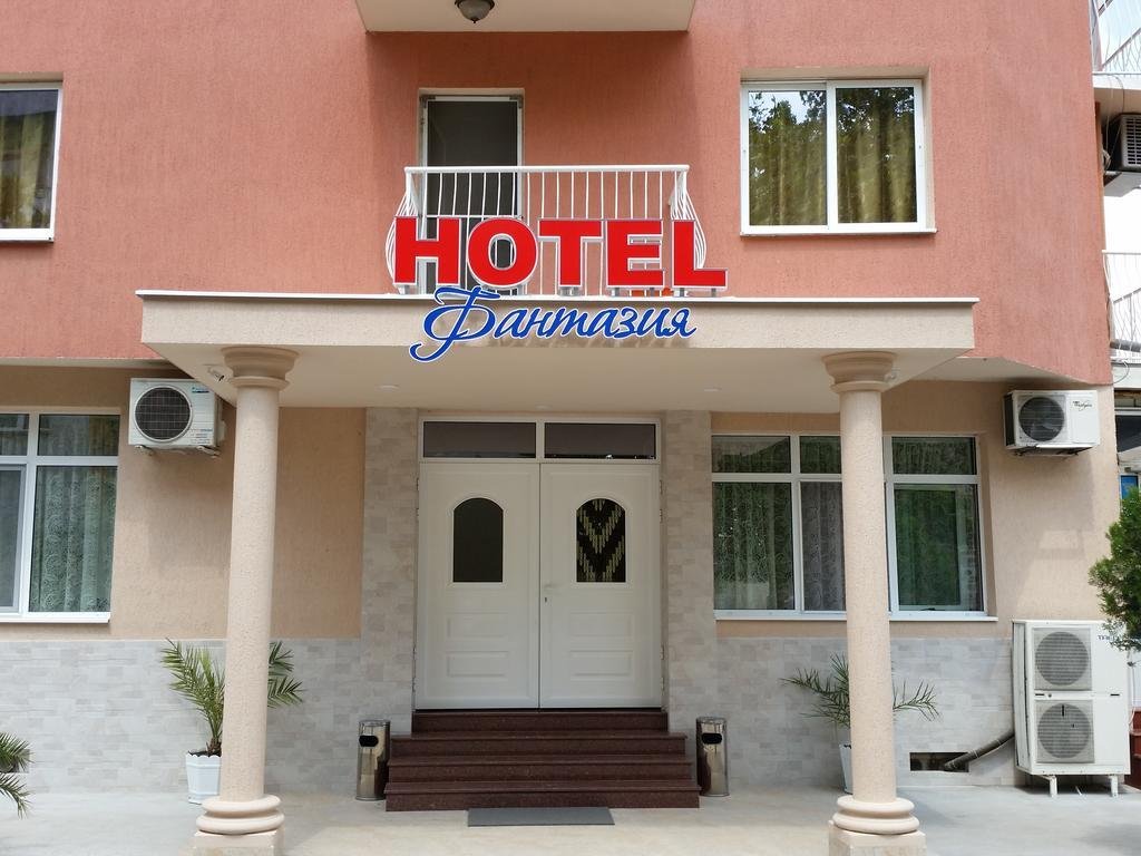 Фото отеля 1