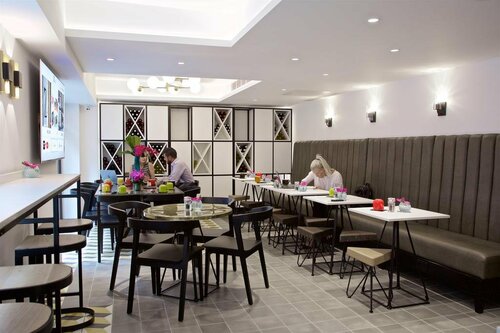 Гостиница The Z Hotel Tottenham Court Road в Лондоне