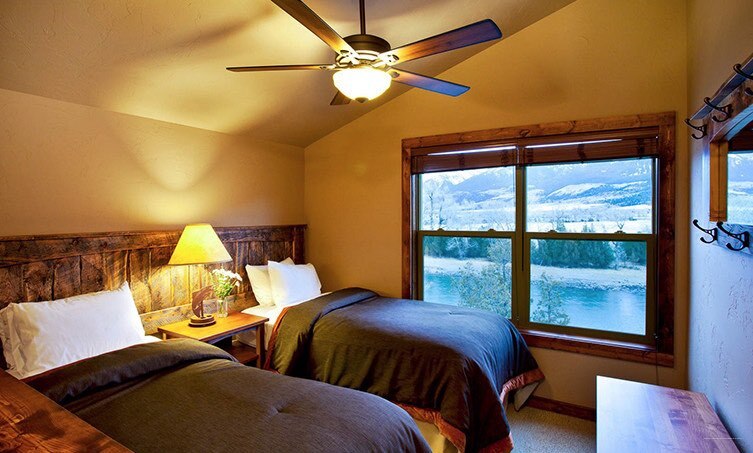 Фото Yellowstone Valley Lodge, Ascend Hotel Collection