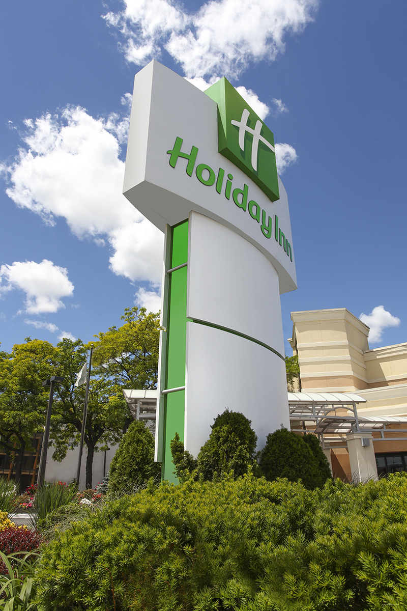 Фото Holiday Inn Westbury - Long Island, an Ihg Hotel