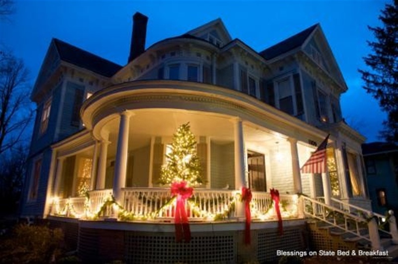 Фото Blessings on State Bed & Breakfast