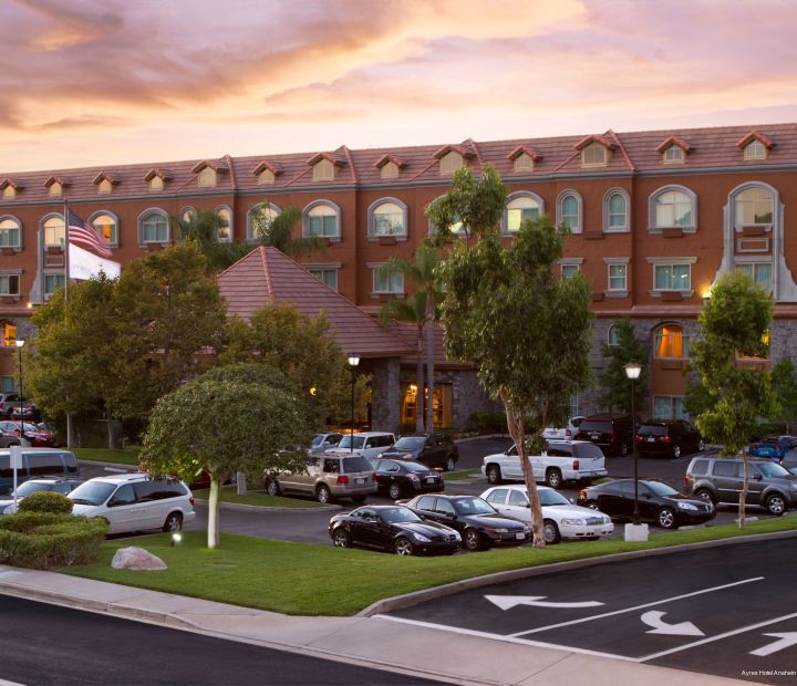 Фото Ayres Hotel Anaheim