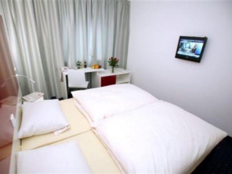 Фото Admiral Hotel