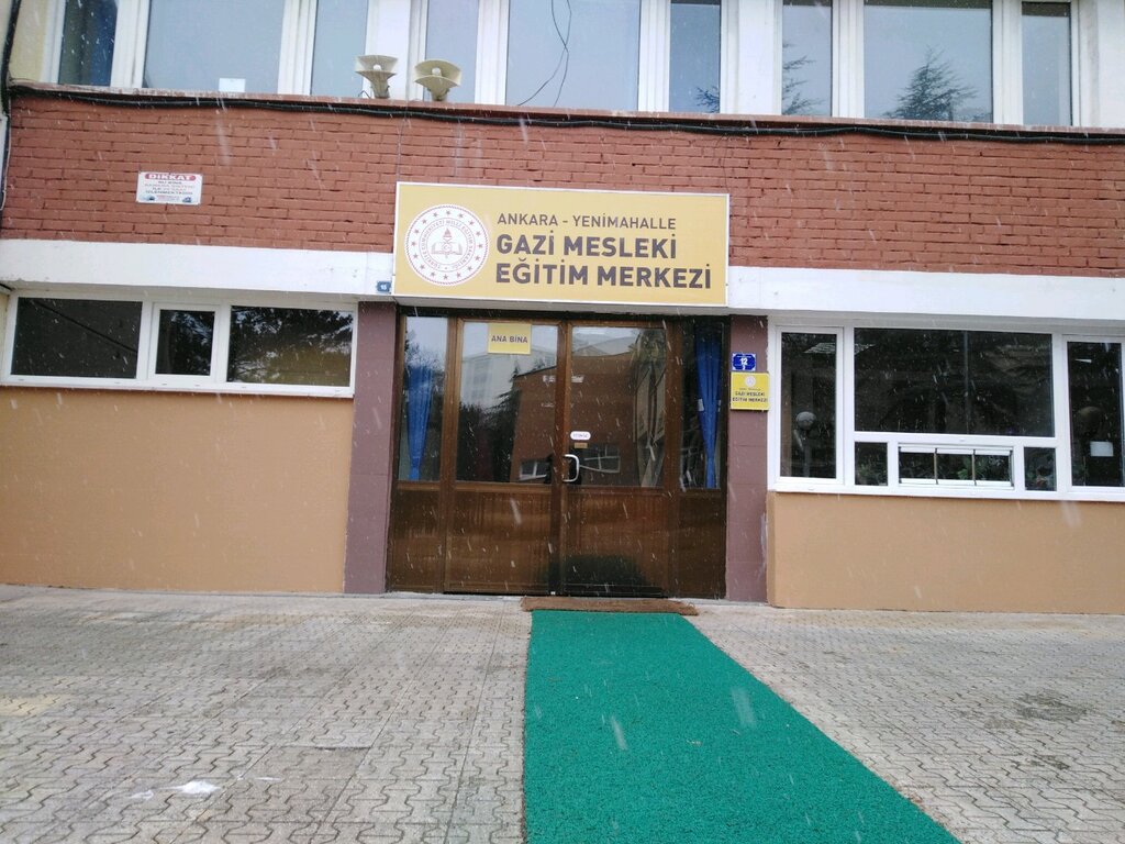 Cursos y clases magistrales Gazi Vocational Training Center, , foto