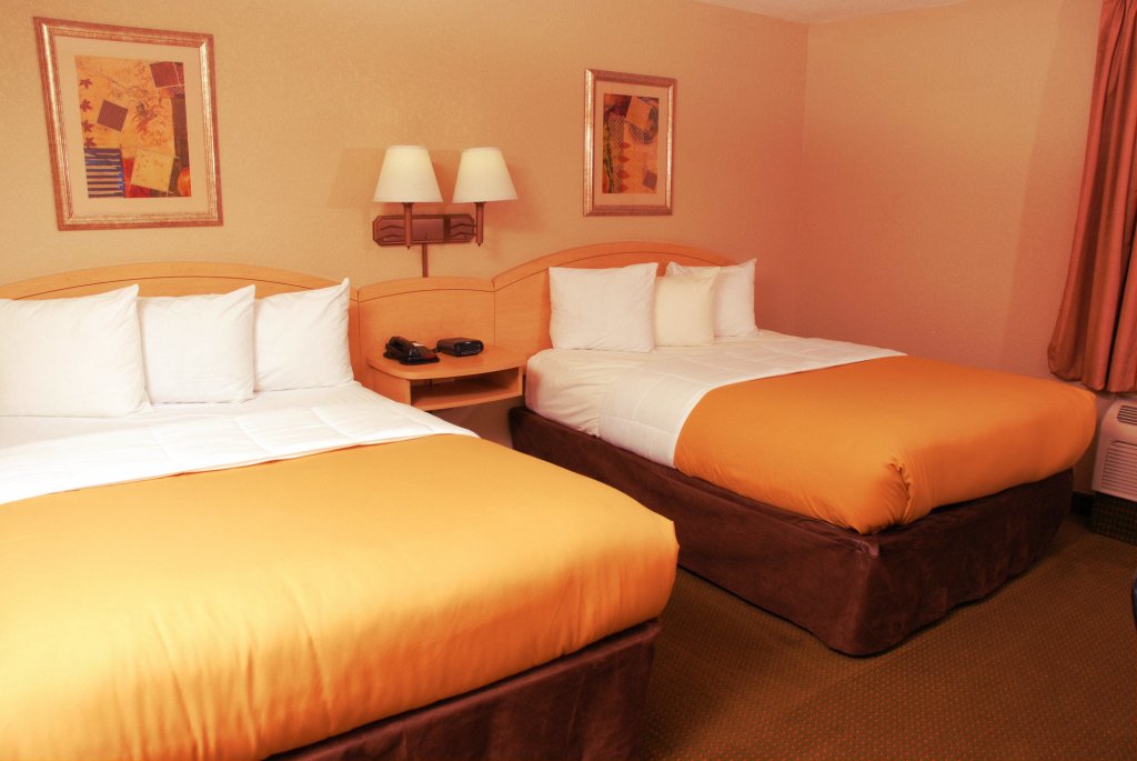 Фото Suburban Extended Stay Hotel South Bend