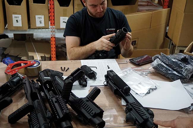 Armas y medios de autodefensa PewPew, , foto