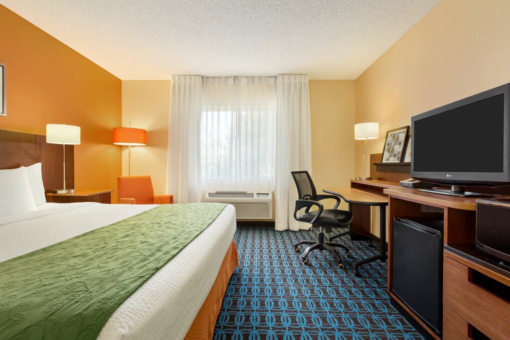 Hotel Country Inn & Suites by Radisson, Phoenix, photo