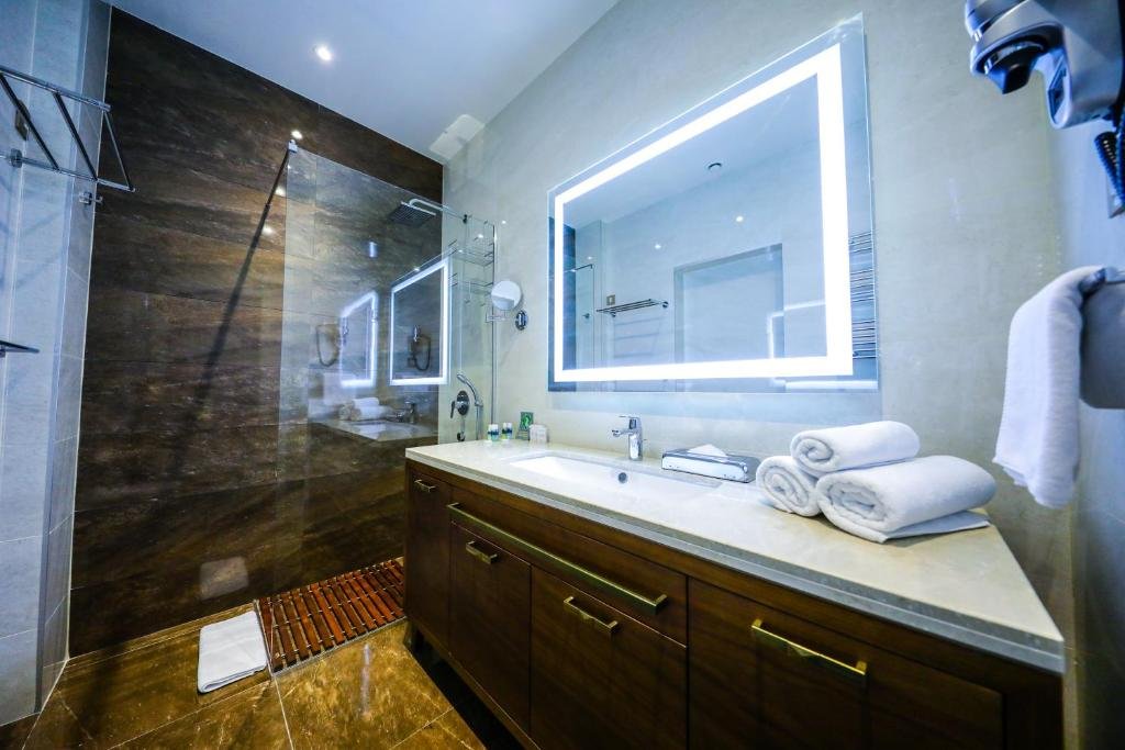 Фото Hotel Centar № 1