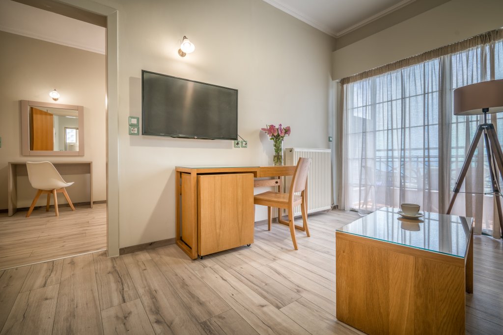 Фото Phoenix Hotel