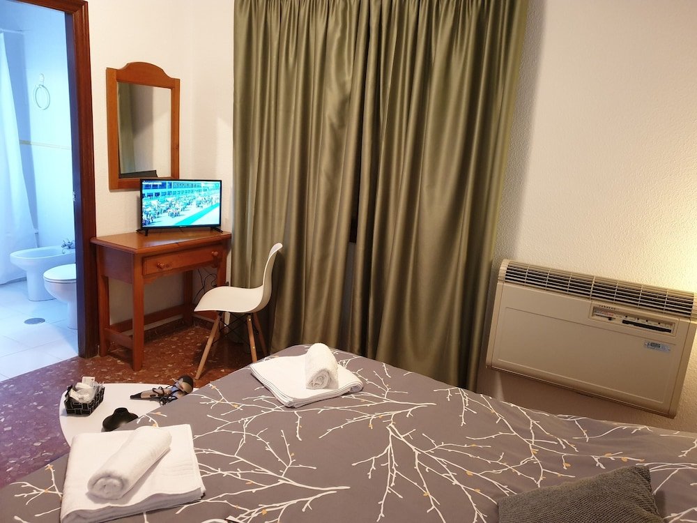 Фото Отель Al-Andalus