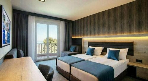 Гостиница Hotel Haliaetum - San Simon Resort в Изоле