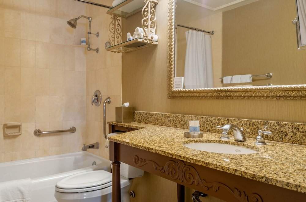 Фото Omni Royal Orleans Hotel