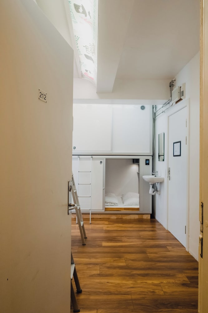 Фото Copenhagen Downtown Hostel