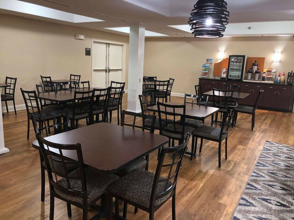 Фото Country Inn & Suites by Radisson, Elizabethtown, Ky