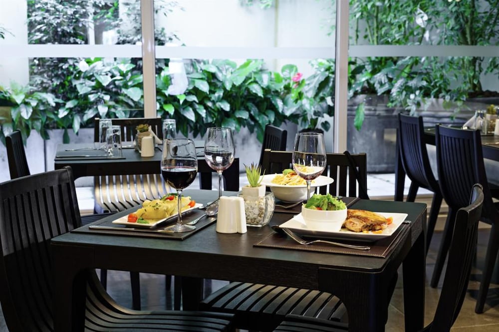 Фото Mercure Montevideo Punta Carretas