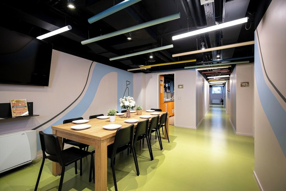 Фото Maverick Urban Lodge