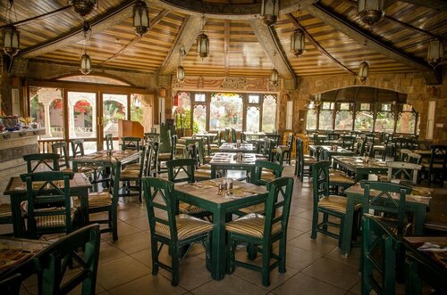 Гостиница Eagles Downtown Zahabia & Beach Resort в Хургаде