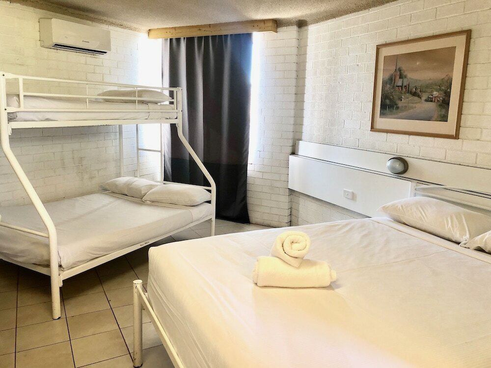 Фото Marco Polo Motor Inn Sydney Hotel