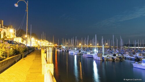 Внешний вид отеля Hotel Le Benhuyc в Биник-Этабль-сюр-Мере, фото 2