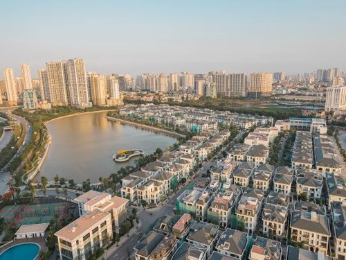 Canh Apartment in Vinhomes Green Bay
