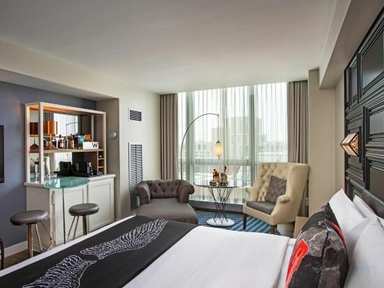 Фото W Boston, a Marriott Hotel