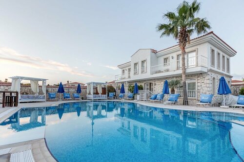 Гостиница Alaroof Hotel в Чешме