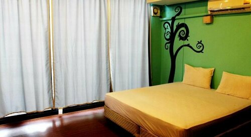 Апартаменты Rod Fai Fah Apartment в Бангкоке