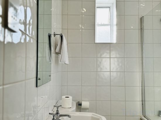 Фото Bath Road Apartments