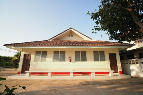 Гостиница Suanphai Resort by Oyo Rooms в Саттахипе