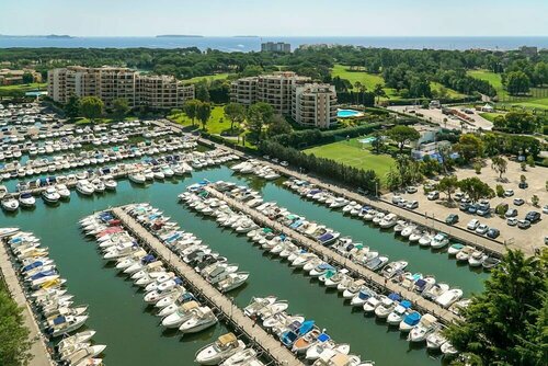 Гостиница Cannes Marina Appart Hotel Mandelieu в Манделье-ла-Напуль