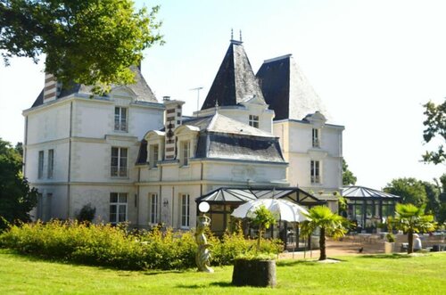 Гостиница Le Domaine du Chêne Vert в Шато-Гонтье