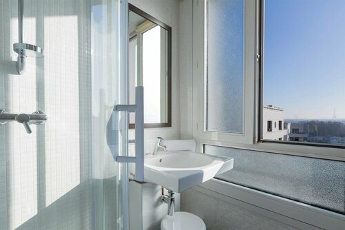 Гостиница Best Western Rives de Paris La Defense в Курбевуа