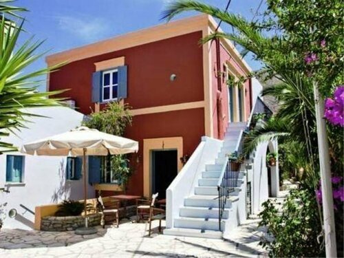 Гостиница Taxiarchis в Сими