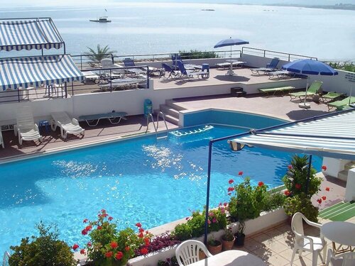 Гостиница Thisvi в Сталиде