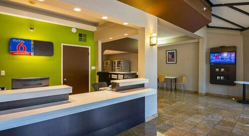 Гостиница Studio 6 Concord в Конкорде
