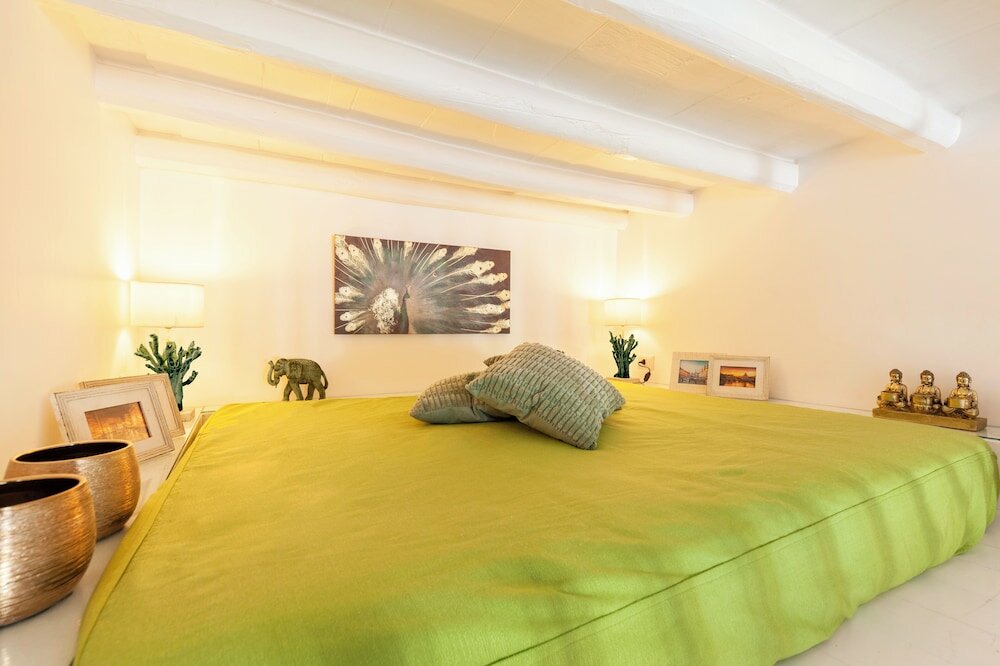Фото Pantheon Luxury Gold Apartment