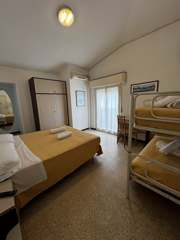 Фото Hotel Till