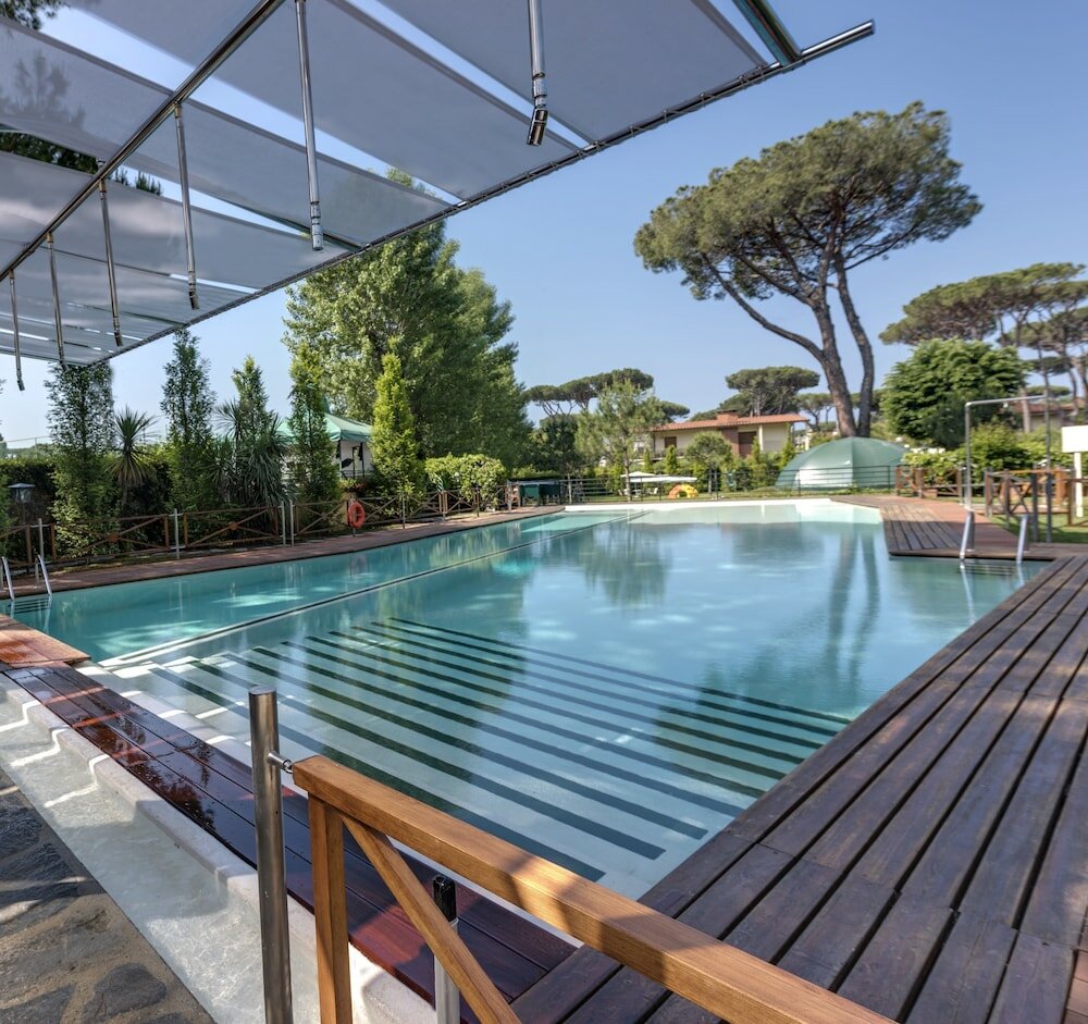 Фото Hermitage Hotel & Resort